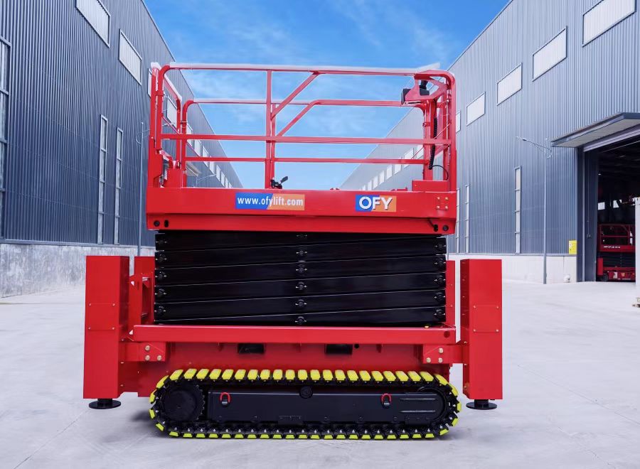CRAWLER SCISSOR LIFT